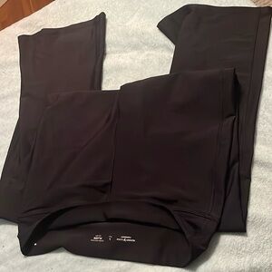 These tall leggings are super cute. Were never worn. They ended up being short.